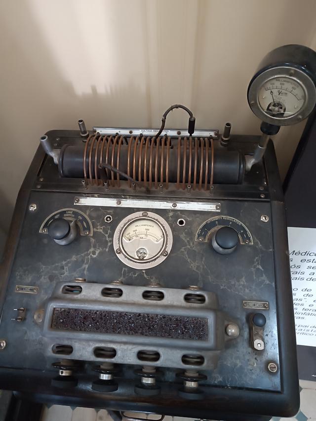 
                  
                    
                     Xiaomi 
                     2303CRA44A 
                  
                  