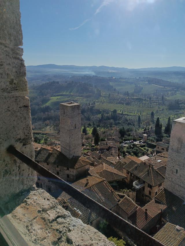 
                  
                    
                     Xiaomi 
                     2303CRA44A 
                  
                  