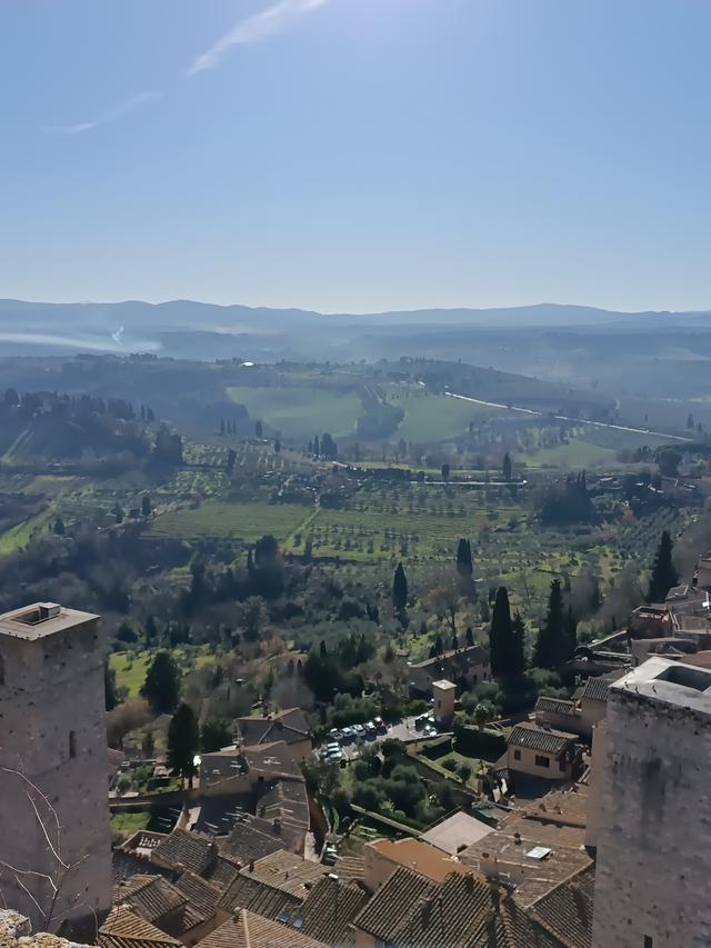 
                  
                    
                     Xiaomi 
                     2303CRA44A 
                  
                  