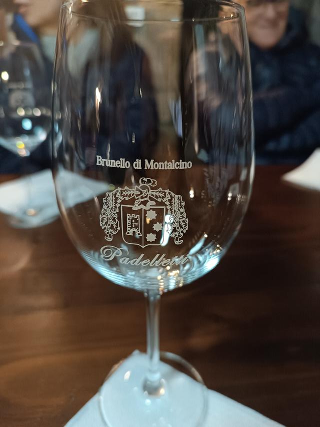 
                  
                    
                     Xiaomi 
                     2303CRA44A 
                  
                  