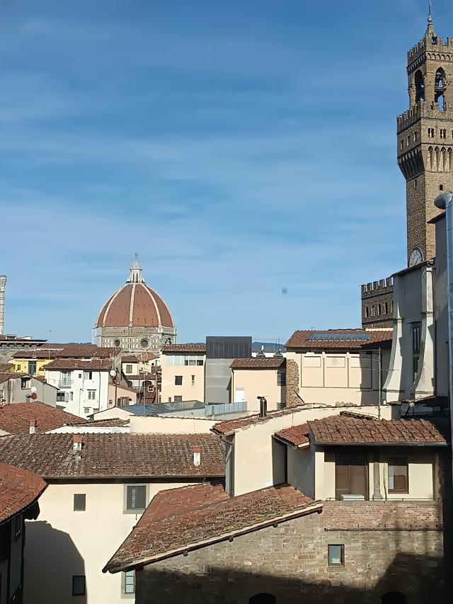 
                  
                    
                     Xiaomi 
                     2303CRA44A 
                  
                  