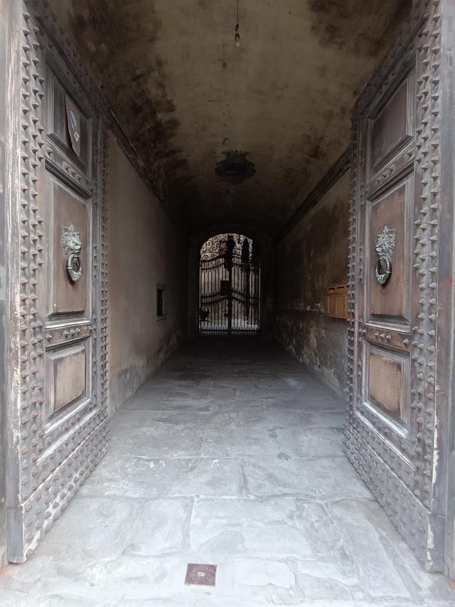 
                  
                    
                     Xiaomi 
                     2303CRA44A 
                  
                  