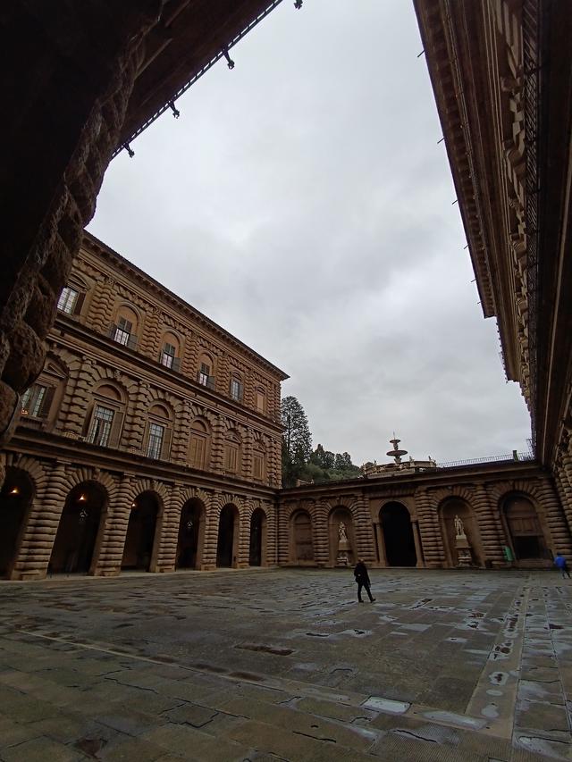 
                  
                    
                     Xiaomi 
                     2303CRA44A 
                  
                  