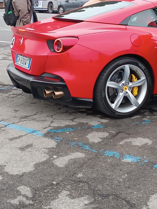 
                  
                    
                     Xiaomi 
                     2303CRA44A 
                  
                  