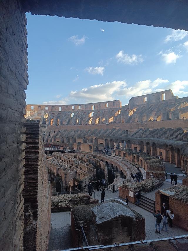 
                  
                    
                     Xiaomi 
                     2303CRA44A 
                  
                  