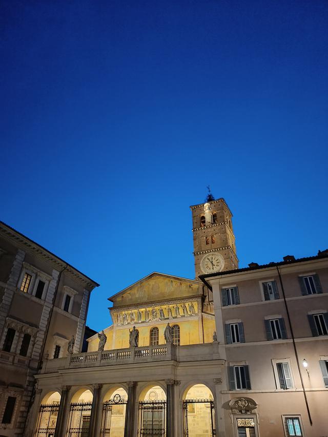 
                  
                    
                     Xiaomi 
                     2303CRA44A 
                  
                  