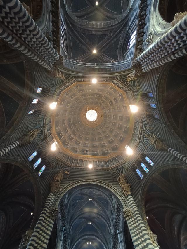 
                  
                    
                     Xiaomi 
                     2303CRA44A 
                  
                  