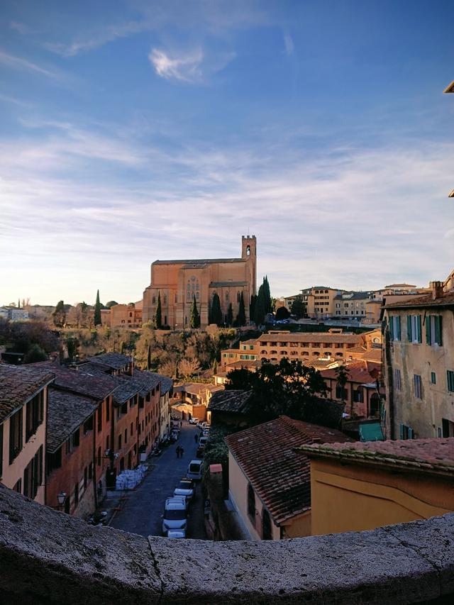 
                  
                    
                     Xiaomi 
                     2303CRA44A 
                  
                  