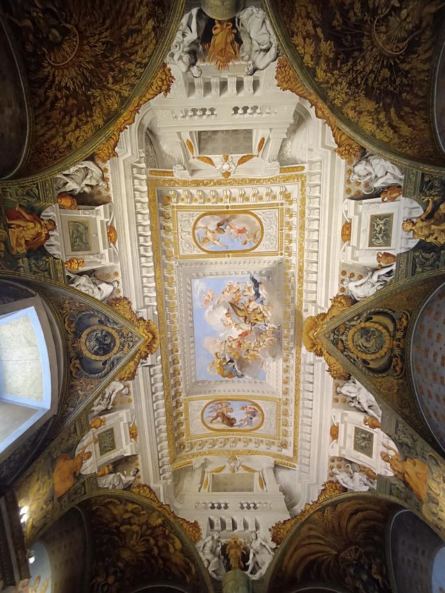 
                  
                    
                     Xiaomi 
                     2303CRA44A 
                  
                  