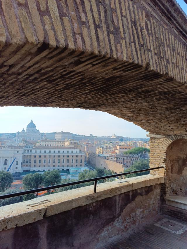 
                  
                    
                     Xiaomi 
                     2303CRA44A 
                  
                  