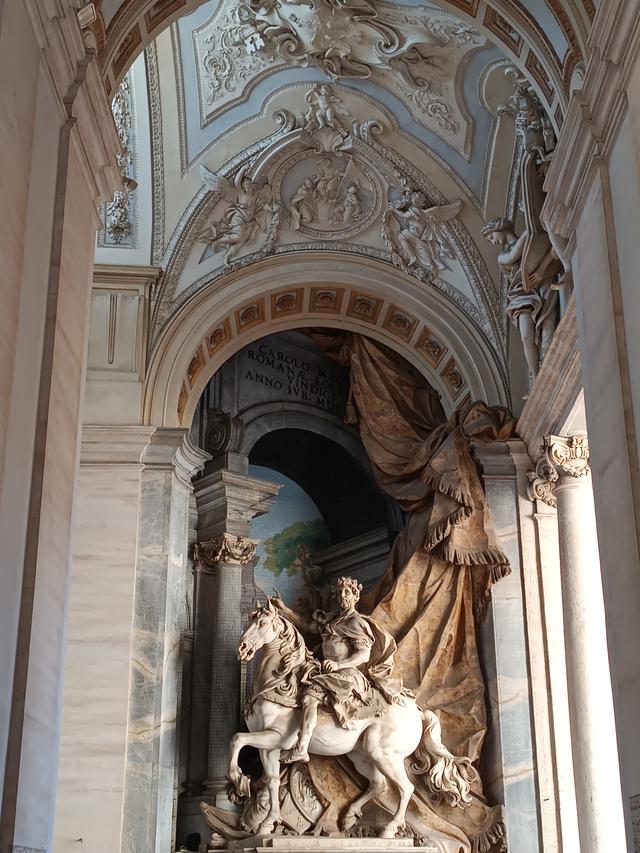 
                  
                    
                     Xiaomi 
                     2303CRA44A 
                  
                  