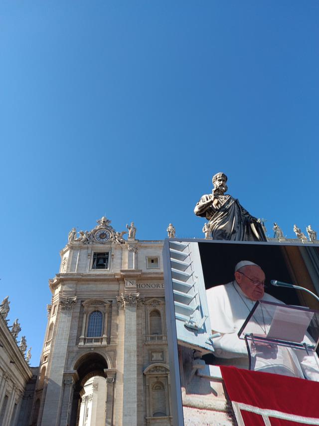 
                  
                    
                     Xiaomi 
                     2303CRA44A 
                  
                  