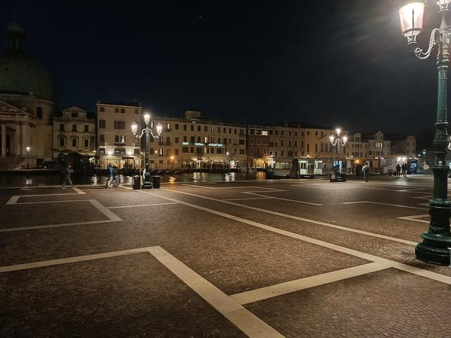 
                  
                    
                     Xiaomi 
                     2303CRA44A 
                  
                  