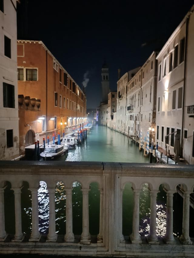 
                  
                    
                     Xiaomi 
                     2303CRA44A 
                  
                  