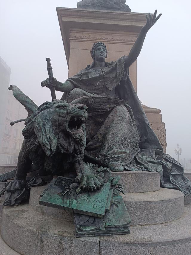 
                  
                    
                     Xiaomi 
                     2303CRA44A 
                  
                  