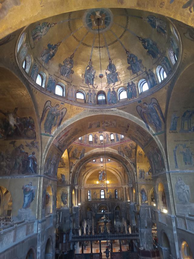 
                  
                    
                     Xiaomi 
                     2303CRA44A 
                  
                  