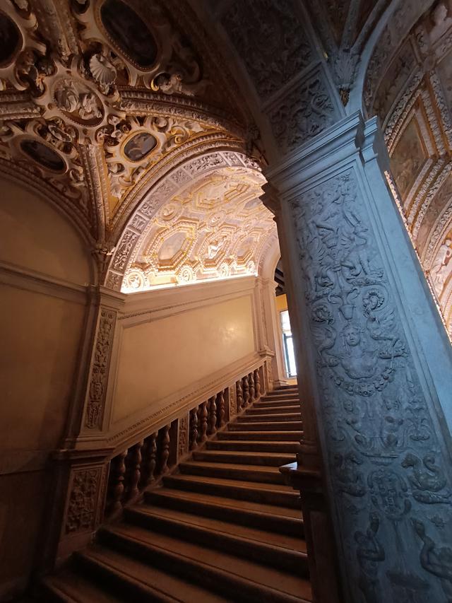 
                  
                    
                     Xiaomi 
                     2303CRA44A 
                  
                  