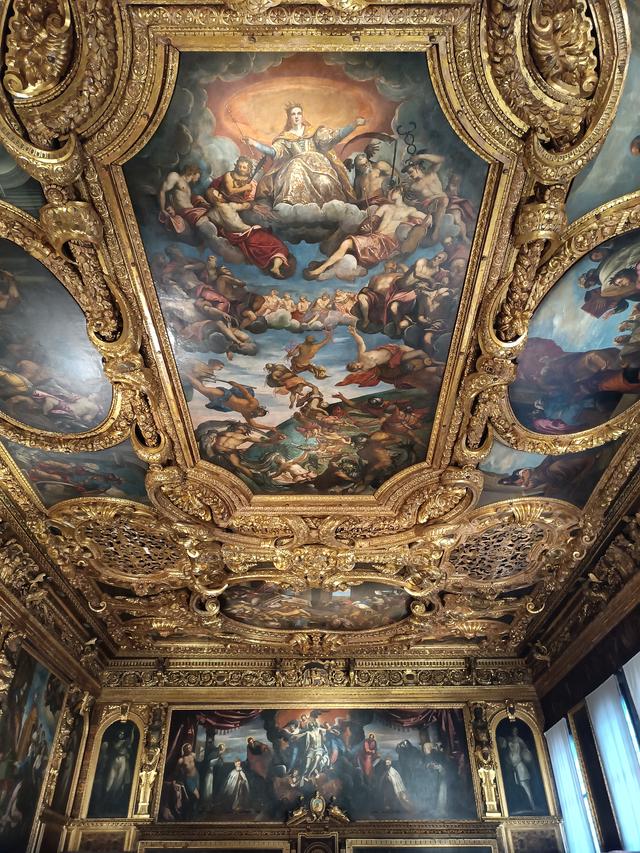 
                  
                    
                     Xiaomi 
                     2303CRA44A 
                  
                  