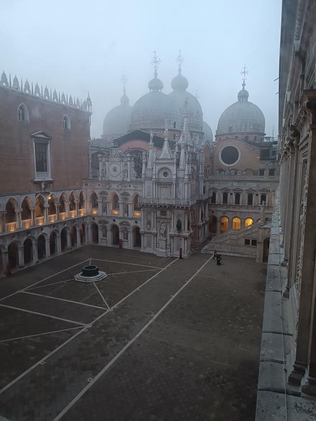 
                  
                    
                     Xiaomi 
                     2303CRA44A 
                  
                  