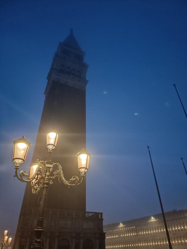 
                  
                    
                     Xiaomi 
                     2303CRA44A 
                  
                  