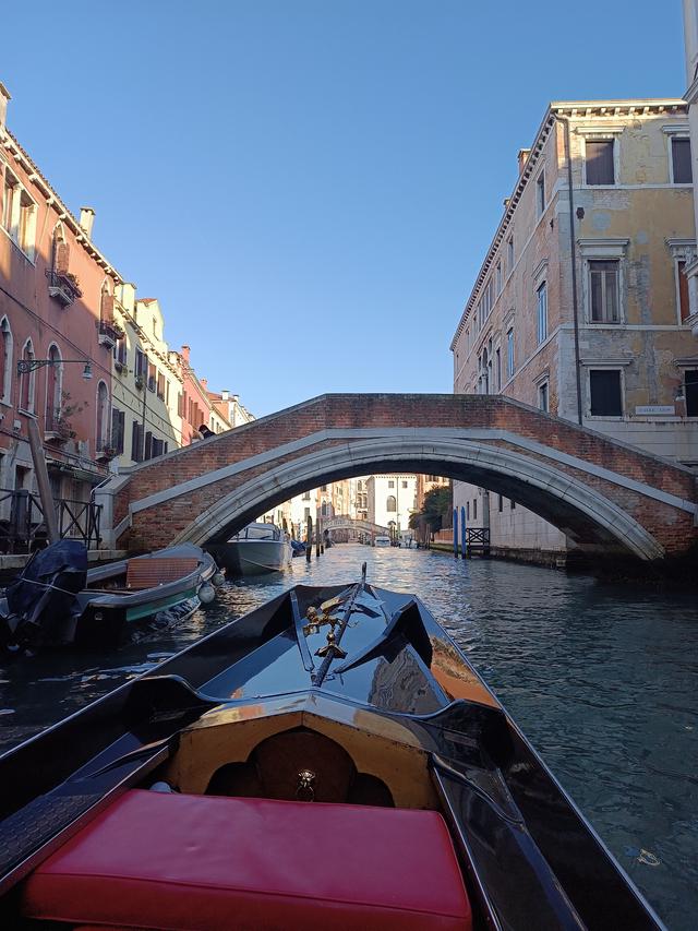 
                  
                    
                     Xiaomi 
                     2303CRA44A 
                  
                  