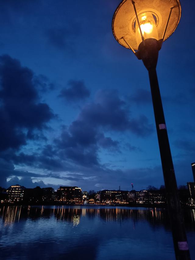 
                  
                    
                     Xiaomi 
                     2303CRA44A 
                  
                  