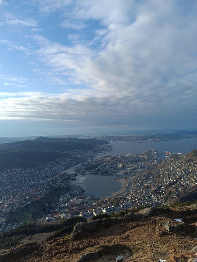 
                  
                    
                     Xiaomi 
                     2303CRA44A 
                  
                  