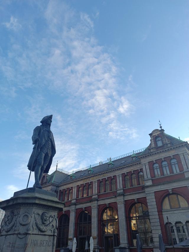 
                  
                    
                     Xiaomi 
                     2303CRA44A 
                  
                  