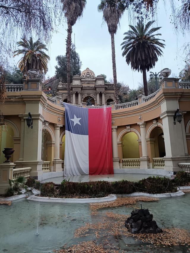 
                  
                    
                     Xiaomi 
                     2303CRA44A 
                  
                  