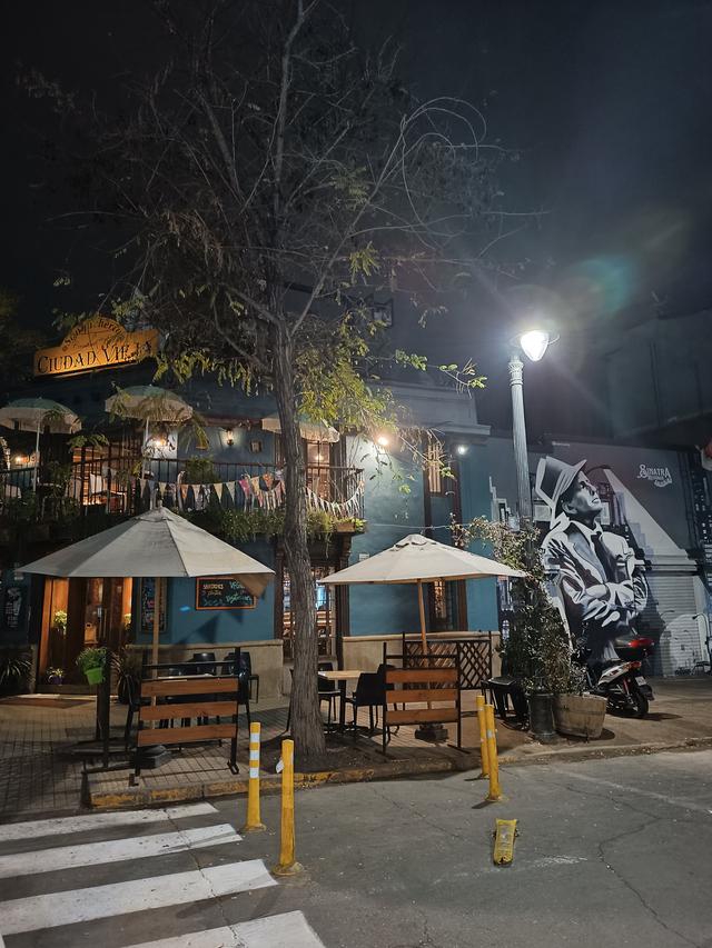 
                  
                    
                     Xiaomi 
                     2303CRA44A 
                  
                  